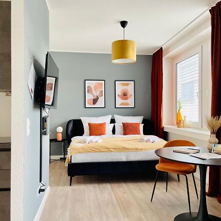 Klassen Stay - Exklusives Apartment Am Hbf - Kueche, Netflix, Kingsizebett Koblenz  Kültér fotó