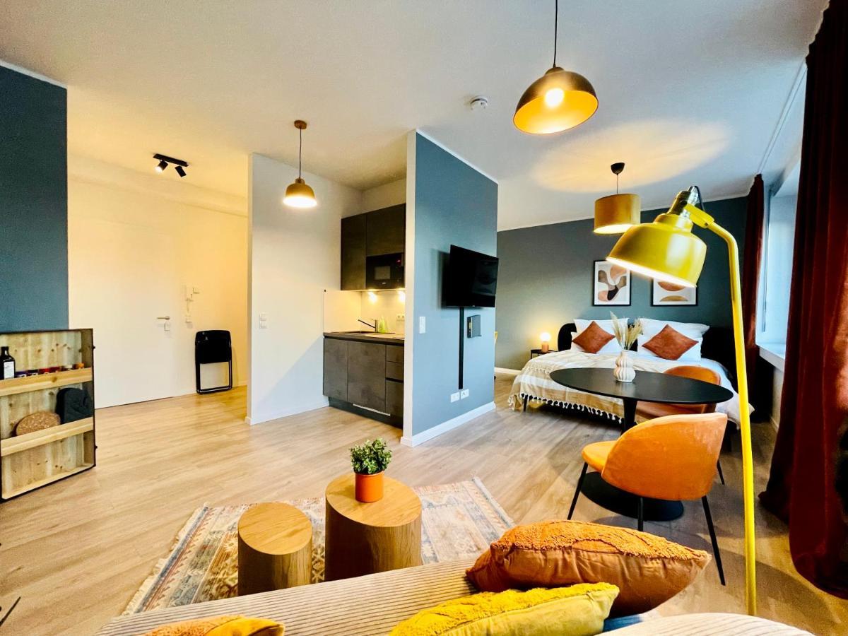 Klassen Stay - Exklusives Apartment Am Hbf - Kueche, Netflix, Kingsizebett Koblenz  Kültér fotó