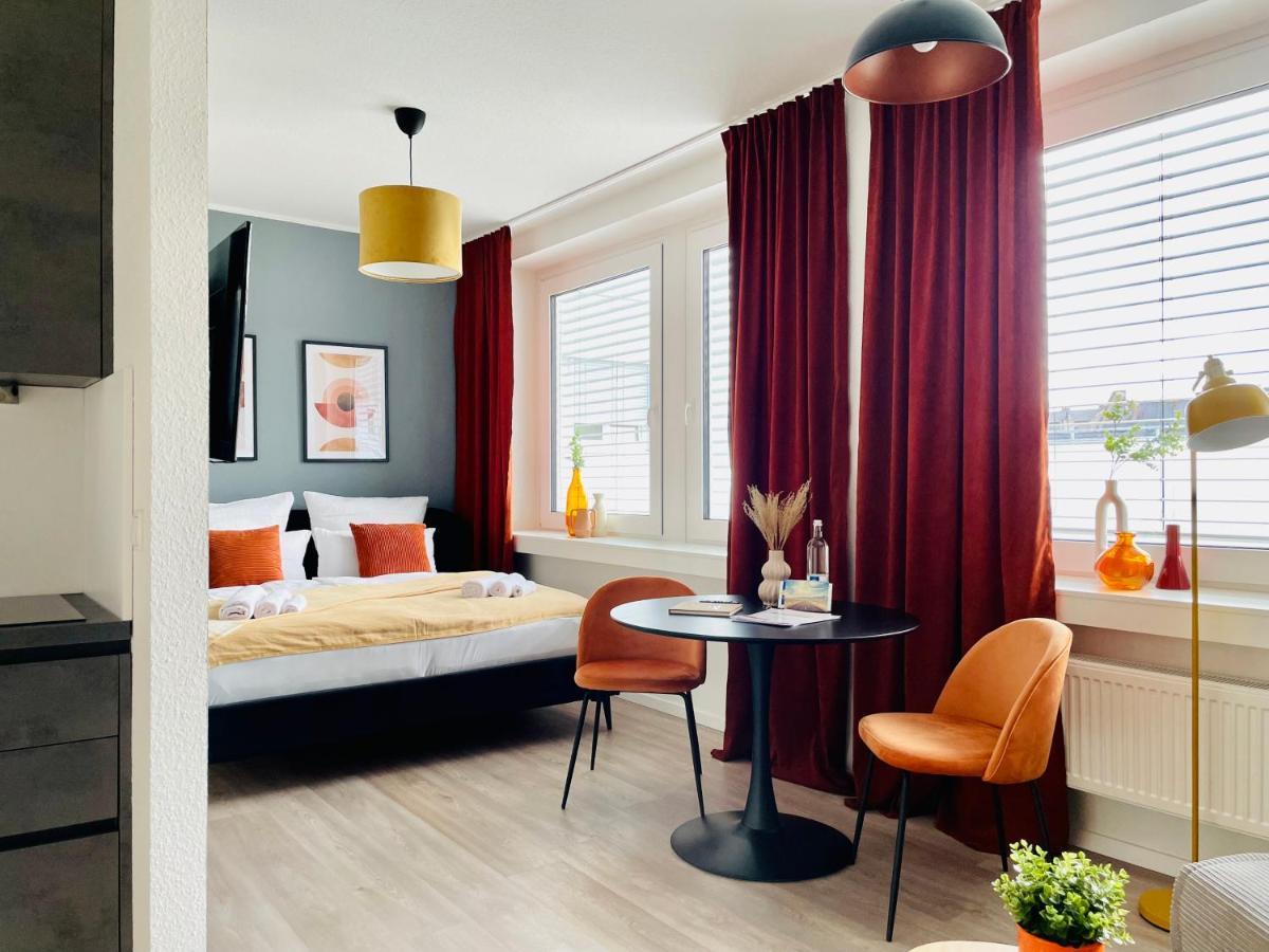 Klassen Stay - Exklusives Apartment Am Hbf - Kueche, Netflix, Kingsizebett Koblenz  Kültér fotó