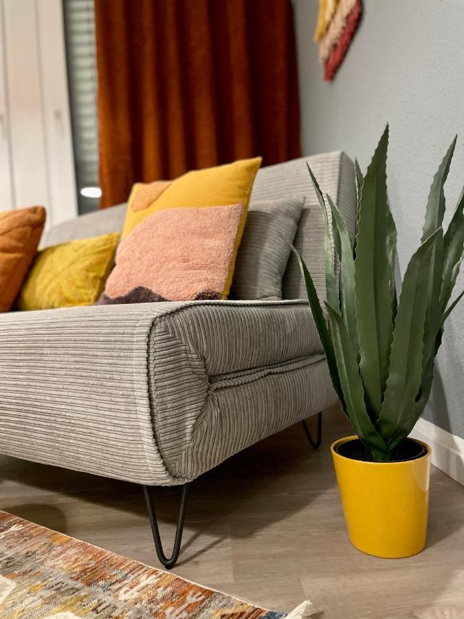 Klassen Stay - Exklusives Apartment Am Hbf - Kueche, Netflix, Kingsizebett Koblenz  Kültér fotó