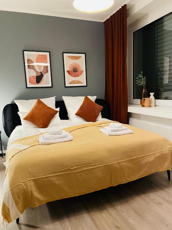Klassen Stay - Exklusives Apartment Am Hbf - Kueche, Netflix, Kingsizebett Koblenz  Kültér fotó