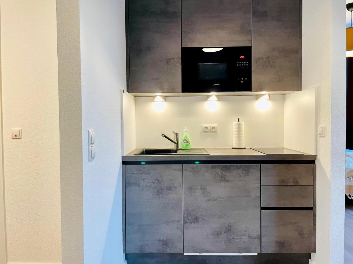 Klassen Stay - Exklusives Apartment Am Hbf - Kueche, Netflix, Kingsizebett Koblenz  Kültér fotó