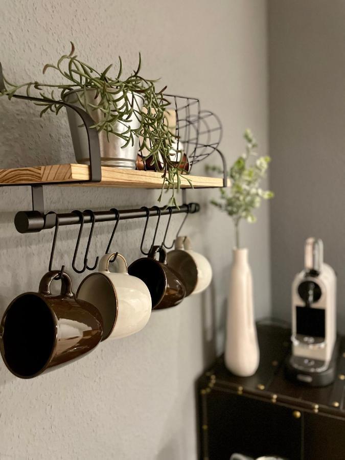 Klassen Stay - Exklusives Apartment Am Hbf - Kueche, Netflix, Kingsizebett Koblenz  Kültér fotó